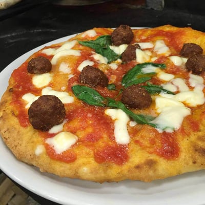 La montanara con le polpette